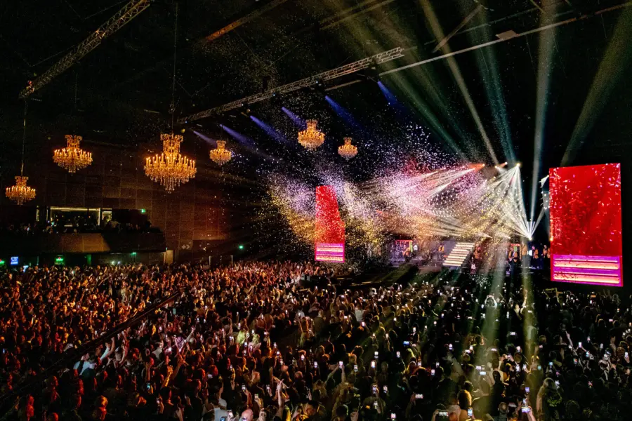 01 KAG4 X6 M0 SRVN9 EFPRGYABKE3