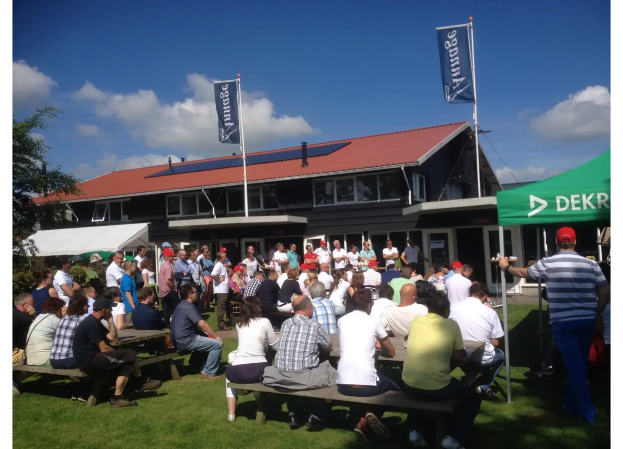 01 KF0 NX7 MHE64728 WMNRQ29 GNR