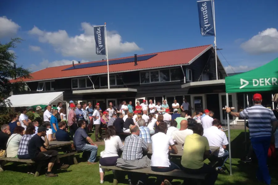 01 KF0 NX7 MHE64728 WMNRQ29 GNR