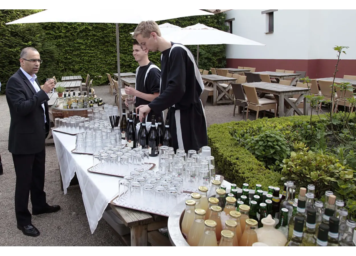 01 KBHV33 DKA7 NGEFG6 JA8 KDB6 C