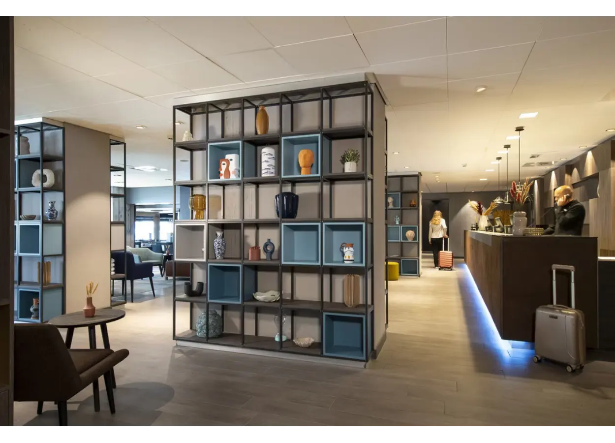 01 KBJ4 H1 KQ95 V93 Q9 MV6 RAXGHB