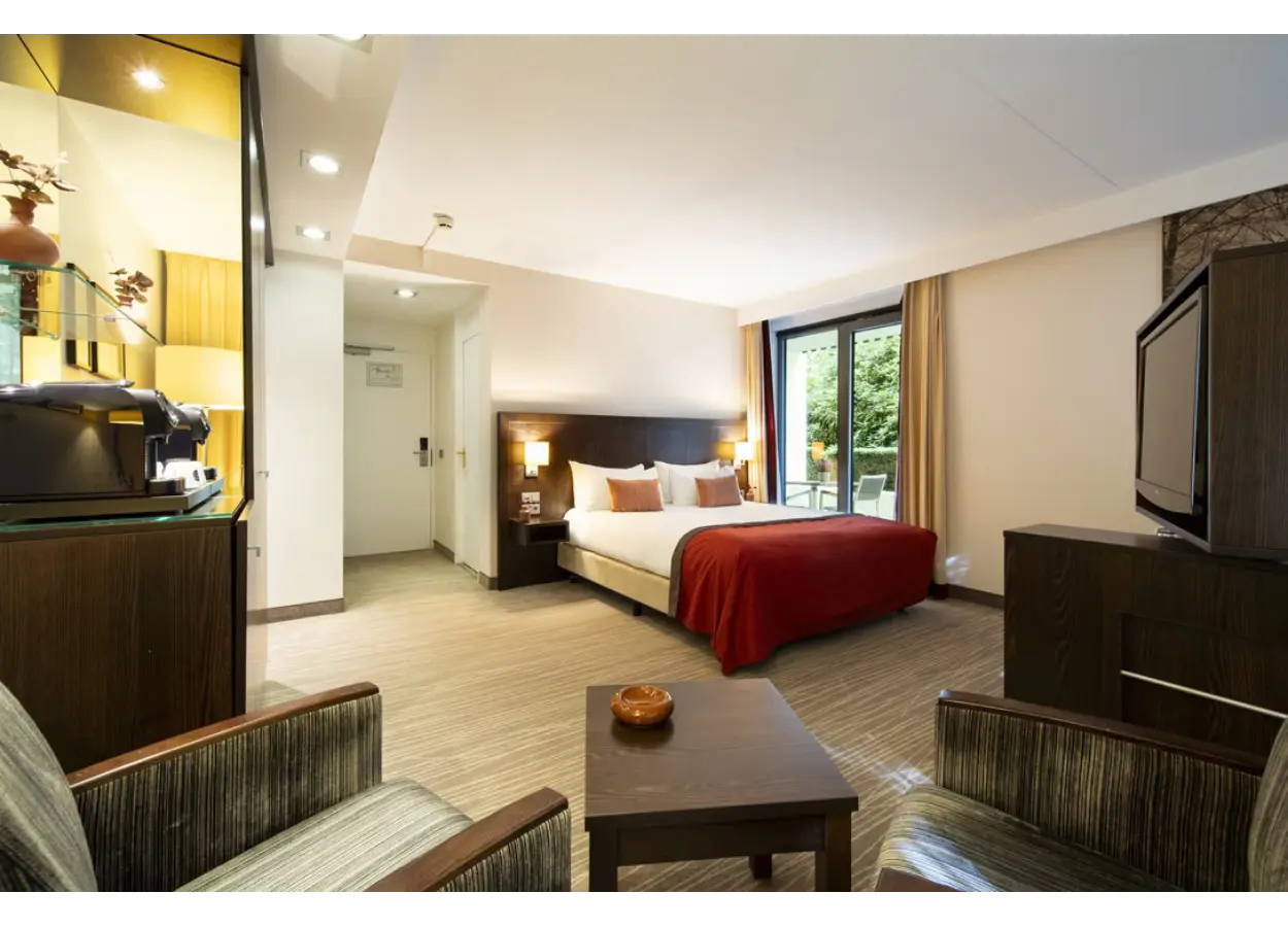 01 KBJ76 MT0 D9 GADW54 YS7 YSE3 W