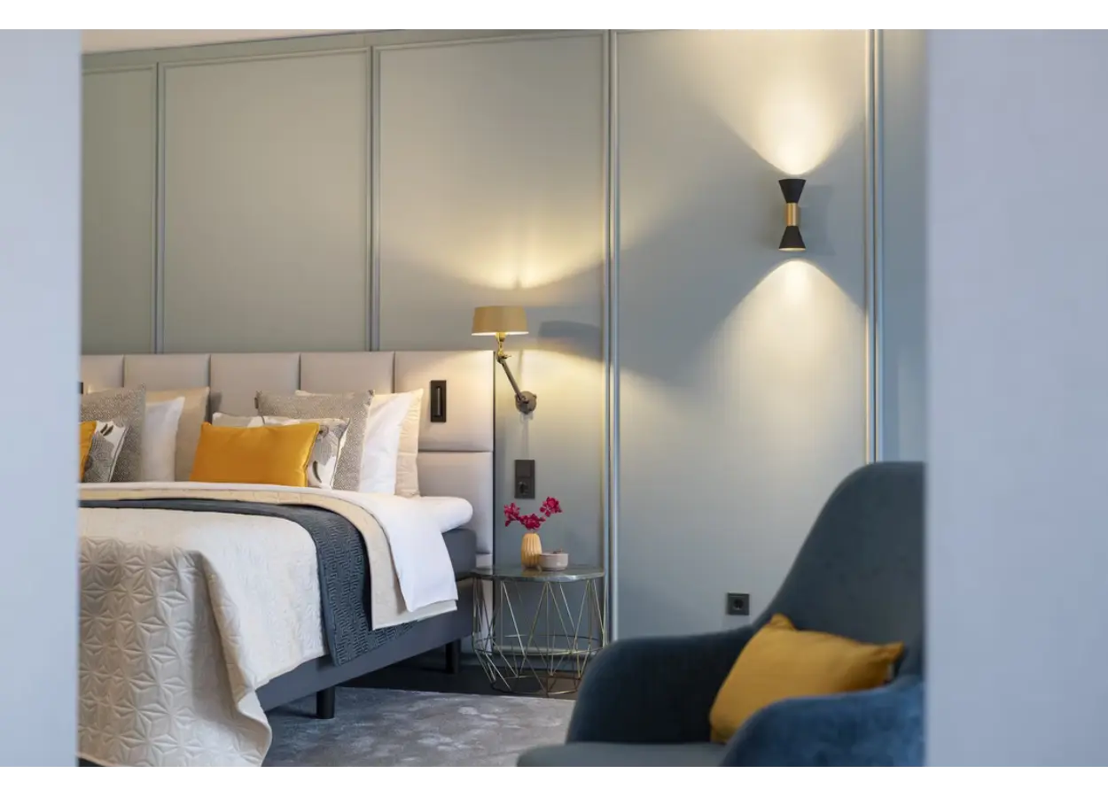 01 KBJ0 MWFHD57 VXJV8 SVEA5 NMD