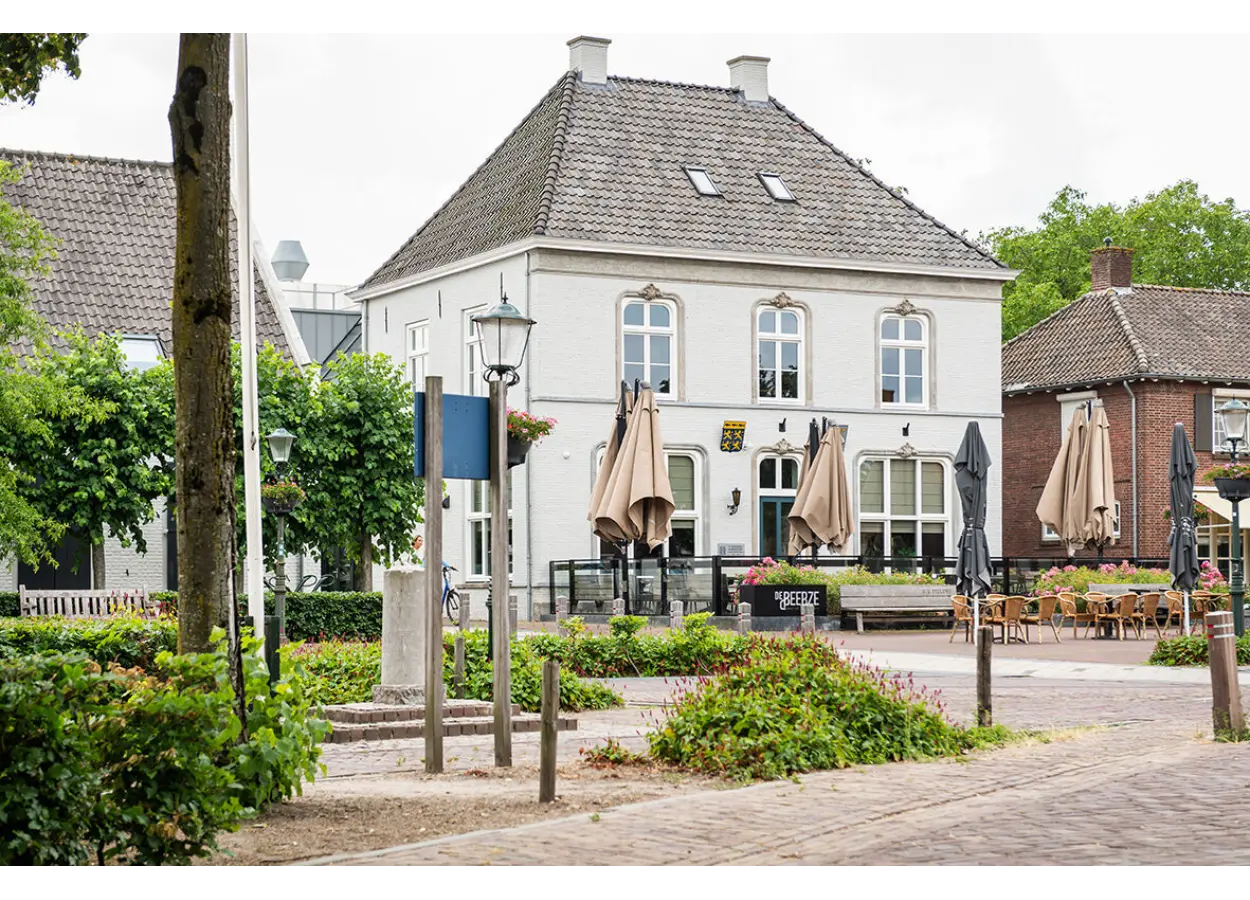 01 KAGQE424 HK8 CNHH1 R4 DSXETA