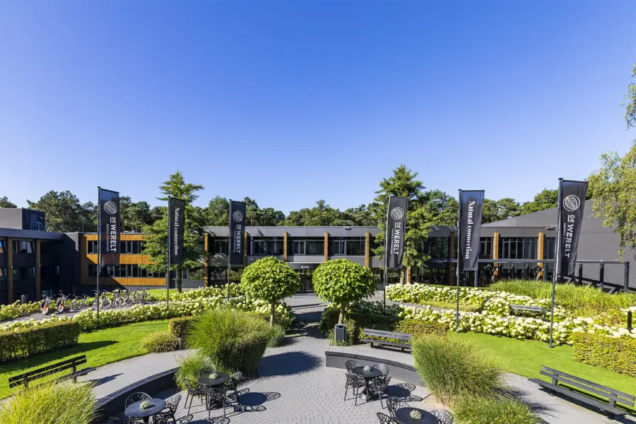 01 KABQNJ4 J3 WH8 G4 YR71 MWBPXQ