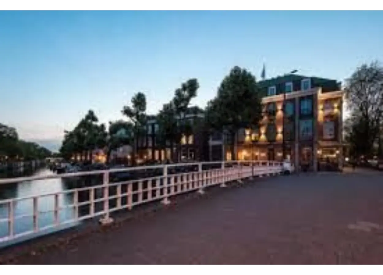 01 KBHS4 F16 DQ5 X5 X8 J0 JZJ3 AHE