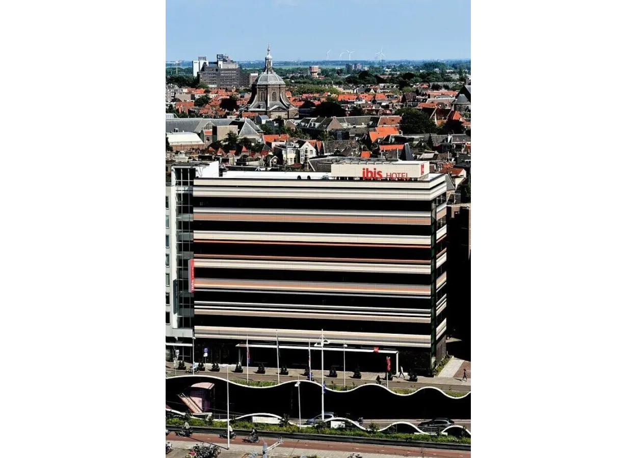 01 KE9 E68 MCCQGJFZ3 MX9 F7 XW2 Z