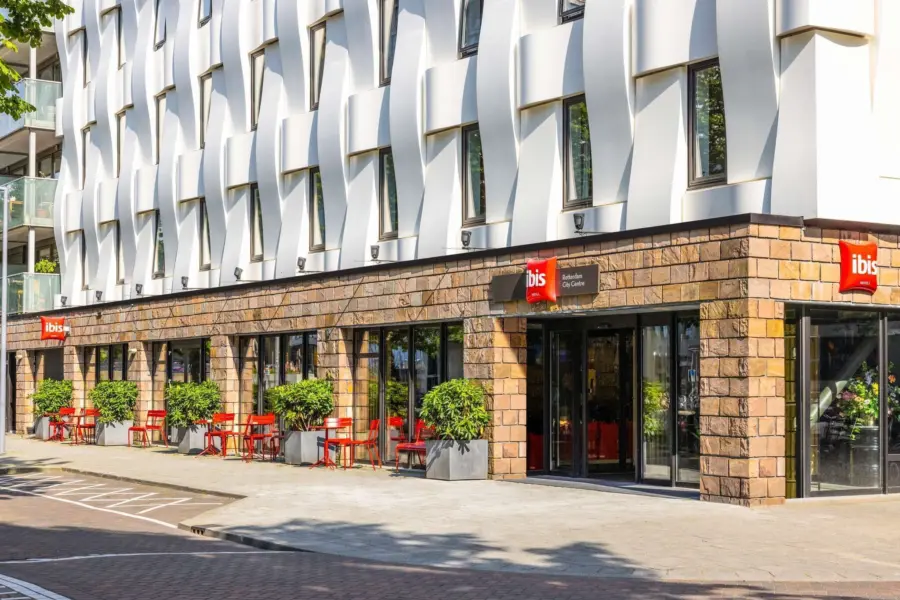 01 KB0 AJHVAQTW6 QX9 BJFHD69 EV