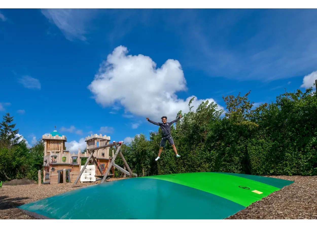 01 KBCJVAC5 QKB8 FB04 KCAN8 TAY